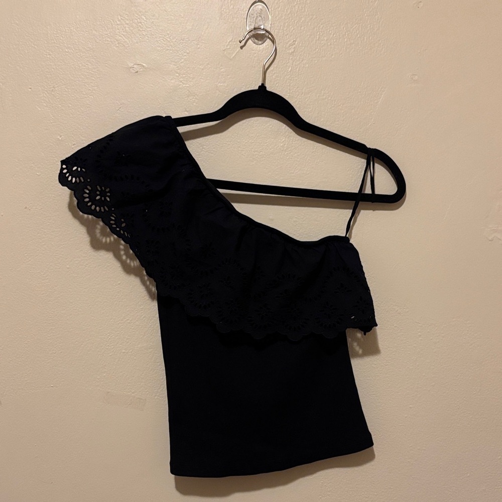 Old Navy Black One-Shoulder Lace Top